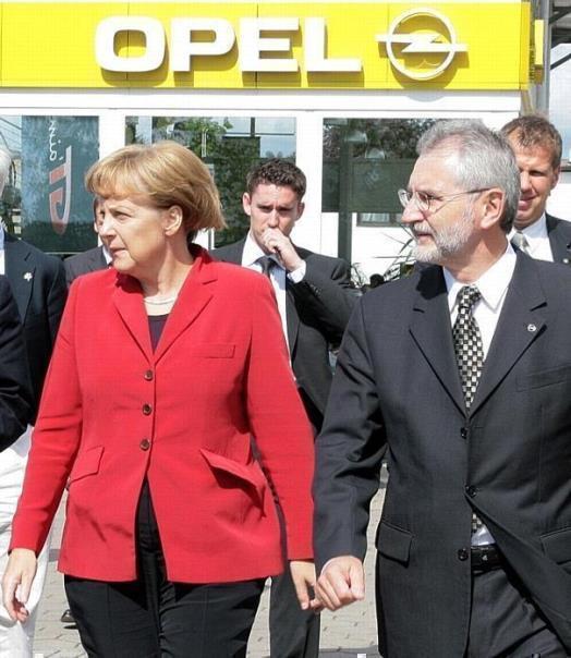 Bundeskanzlerin Angela Merkel traf Hans Demant (rechts), 